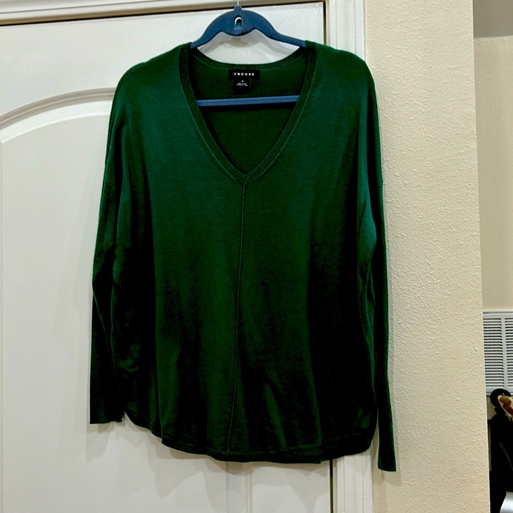 Light weight sweather